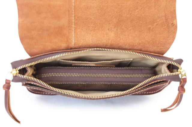 【HPレザー】Ain Soph(アインソフ) クラシカル 切りっぱなしショルダーバッグ ｜ASE1852-HP