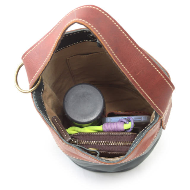 【HPレザー】Ain Soph(アインソフ) シリンダーバッグ ワンショルダーバッグ ｜ASE1860-HP