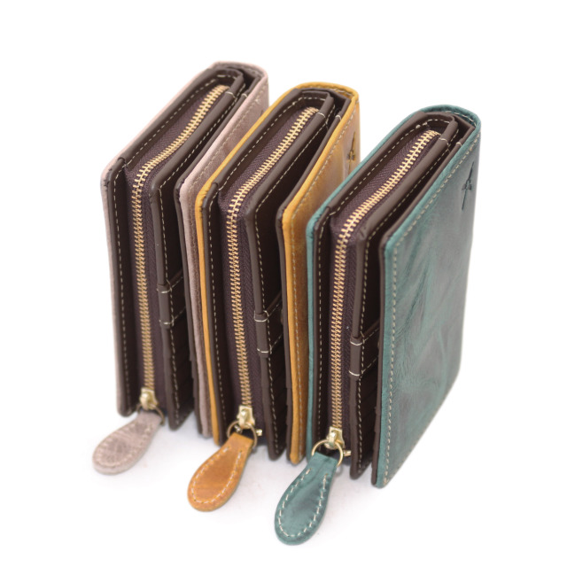 イタリアンレザー】 Ain Soph（アインソフ） ワクシープレス ミドル折