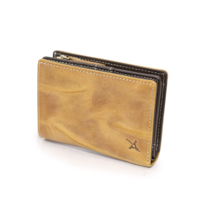 イタリアンレザー】 Ain Soph（アインソフ） ワクシープレス ミドル折